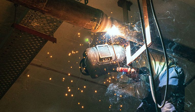 The welding output is on